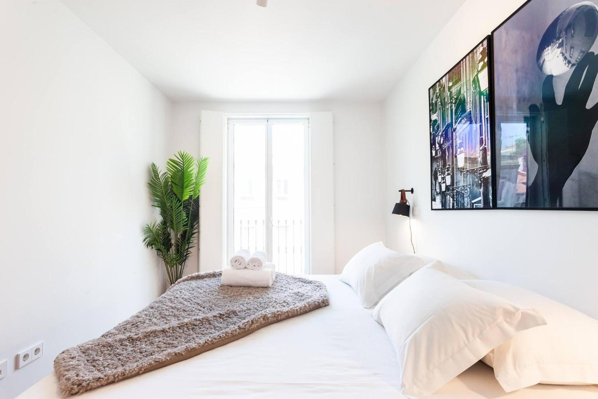 My Lx Flat Graca Lighting Design Apartment Lisbon Exterior photo